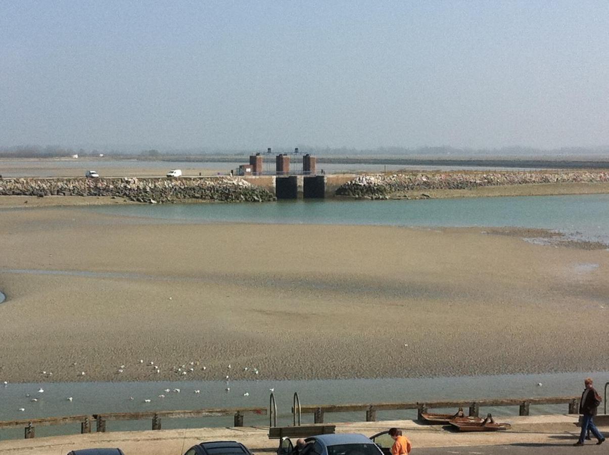 Logis - Hotel De La Baie De Somme 르크로토이 외부 사진